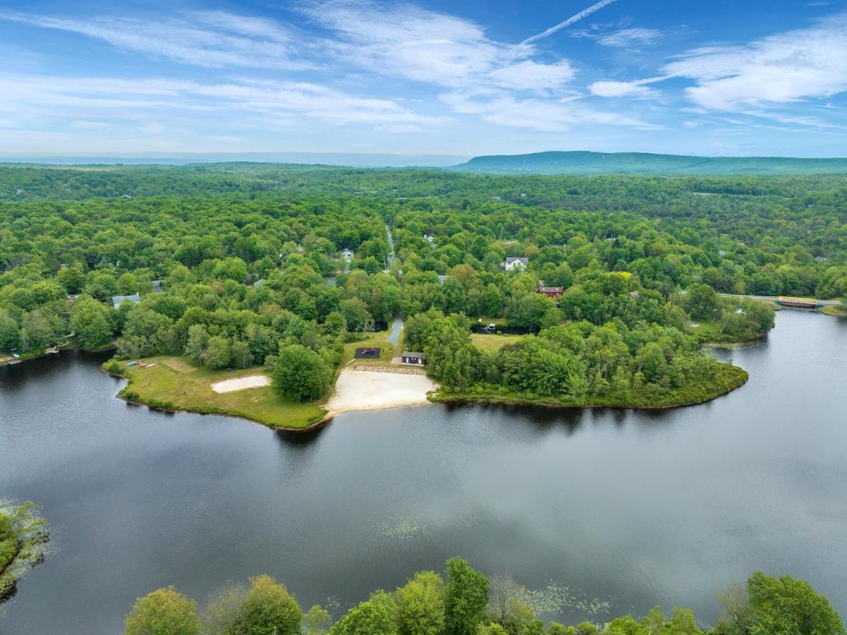 The Sage Chalet In Emerald Lakes, Poconos! Long Pond Exterior photo